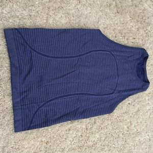 lululemon swiftly high neck tank top, size 6, blue